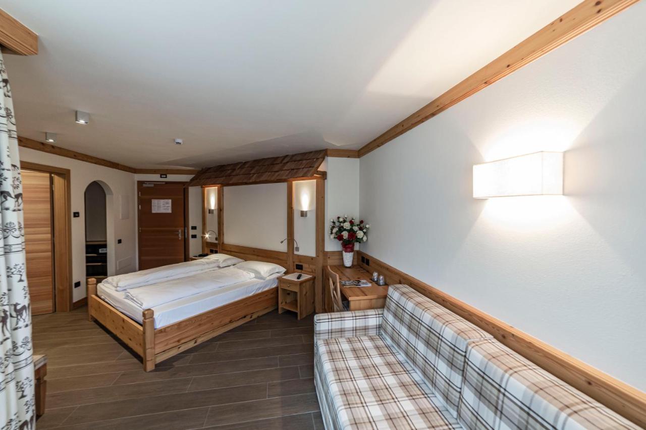 Hotel Garni Paradisi - Wellness & Spa メッツァーノ エクステリア 写真