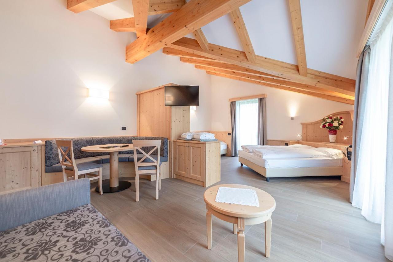 Hotel Garni Paradisi - Wellness & Spa メッツァーノ エクステリア 写真